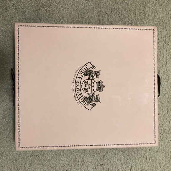 Juicy Couture 2 Piece Scarf and Hat Set - Picture 6 of 14